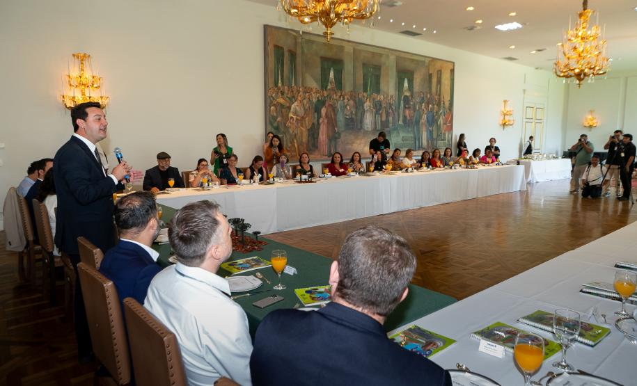 Anúncio das vencedoras do concurso Melhor Merenda do Paraná