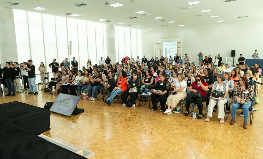 Anúncio das vencedoras do concurso Melhor Merenda do Paraná