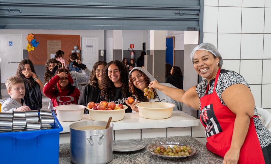 Jurada do concurso da Melhor Merenda é eleita uma das melhores chefs do mundo