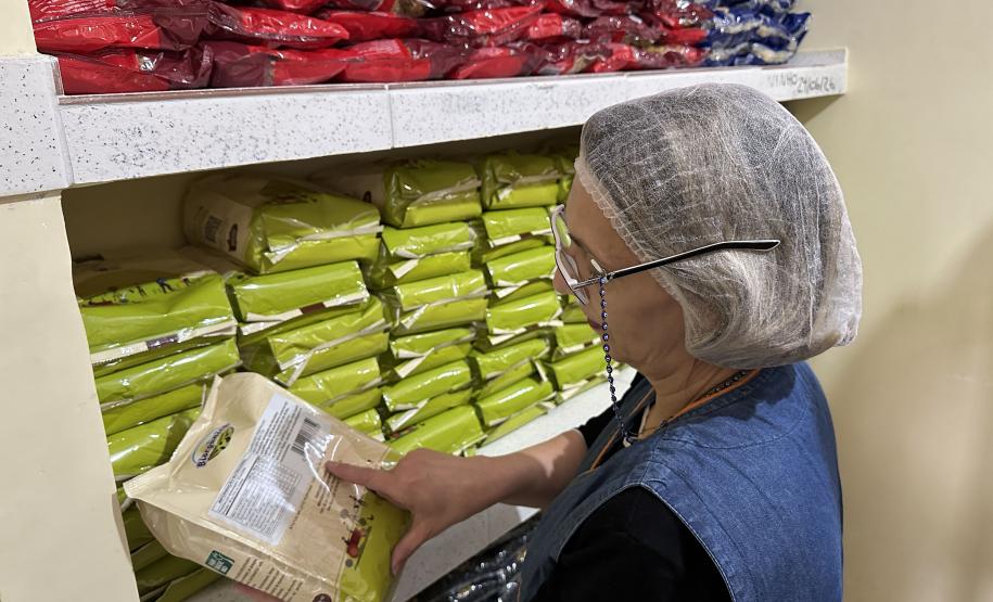 4,3 mil toneladas de alimentos: Governo entrega última remessa da merenda para as escolas