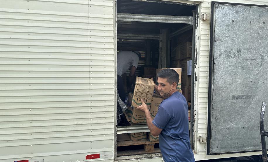 4,3 mil toneladas de alimentos: Governo entrega última remessa da merenda para as escolas