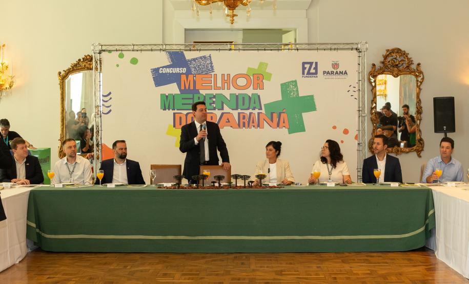 O Governo do Paraná premia as vencedoras do Concurso "A Melhor Merenda do Paraná".