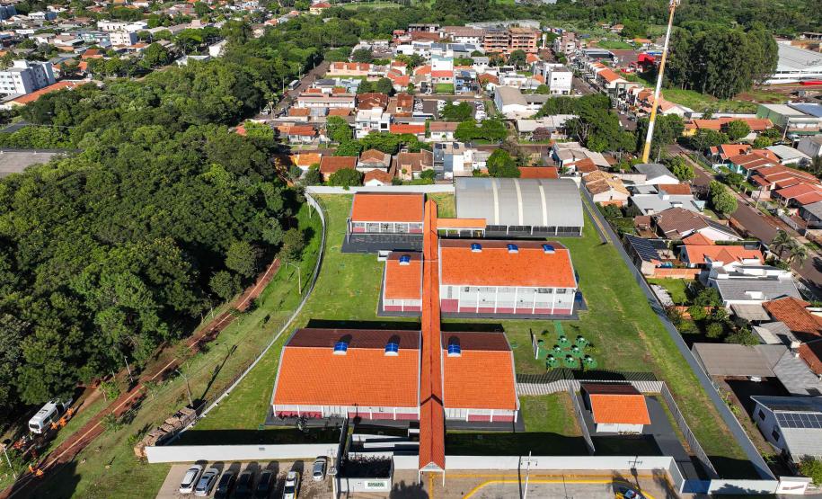 O governador Carlos Massa Ratinho Junior inaugurou nesta terça-feira (11) a nova unidade do Colégio Estadual Jardim Gisella, em Toledo, no Oeste do Paraná.