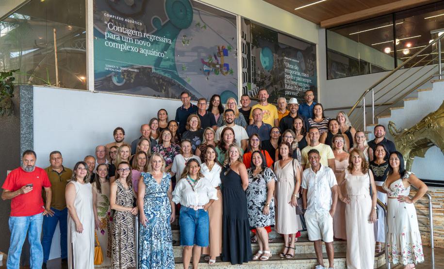 Estado anuncia 32 mil chromebooks para a rede e conectividade para 150 escolas