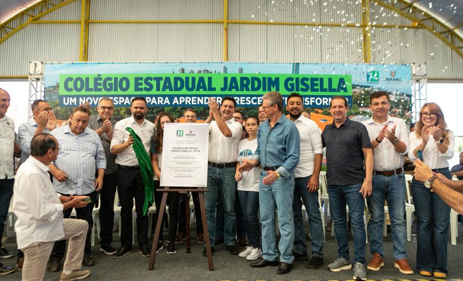 O governador Carlos Massa Ratinho Junior inaugurou nesta terça-feira (11) a nova unidade do Colégio Estadual Jardim Gisella, em Toledo, no Oeste do Paraná.