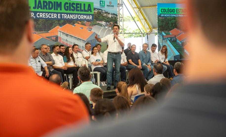 O governador Carlos Massa Ratinho Junior inaugurou nesta terça-feira (11) a nova unidade do Colégio Estadual Jardim Gisella, em Toledo, no Oeste do Paraná.