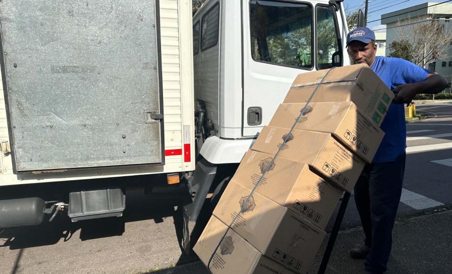 Escolas do Estado já receberam a primeira remessa de alimentos da merenda