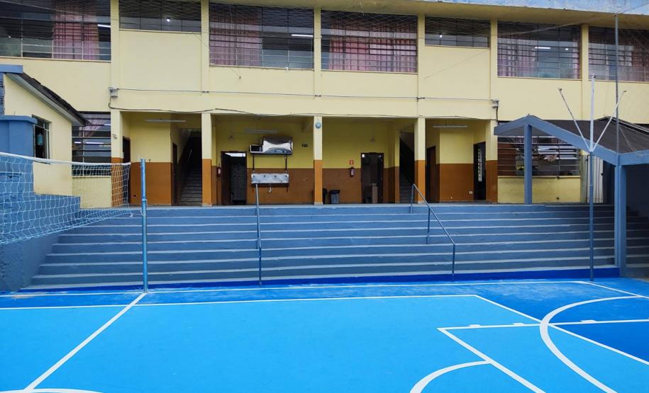 Colégio Maria Balbina, em Curitiba