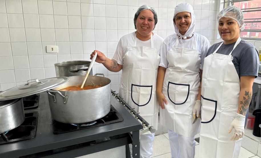 Estado investe na valorização das merendeiras com capacitação inédita do Senac