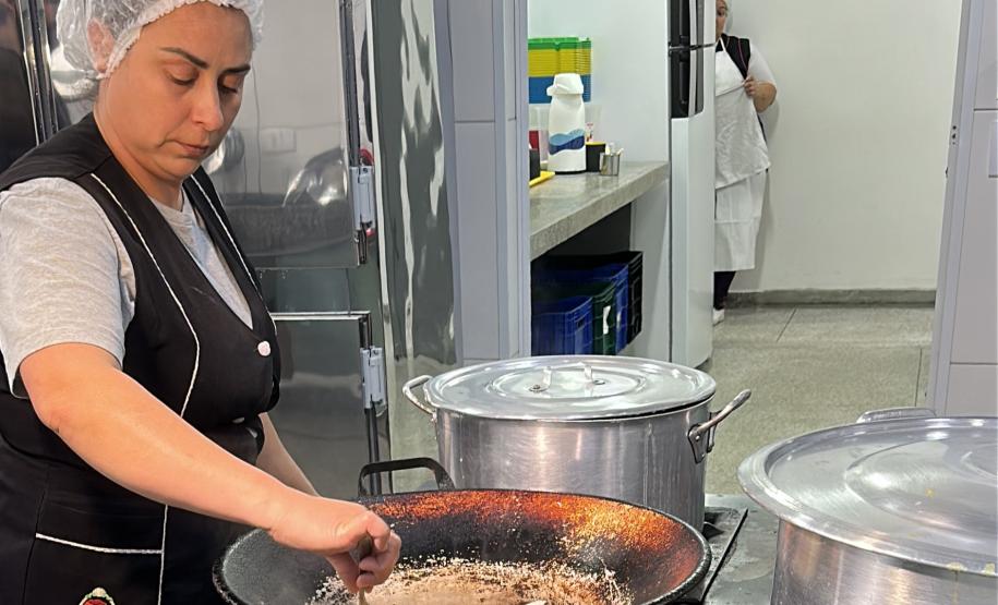 Do curso à prática: merendeiras do Paraná levam novas técnicas e receitas para as escolas