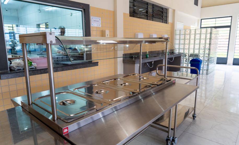 R$ 30 milhões: Estado entrega lava-louças e equipamentos para cozinhas de escolas estaduais