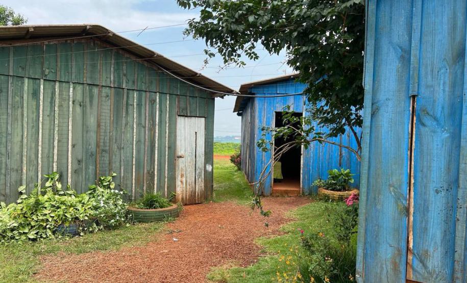 Substituição de salas de madeira