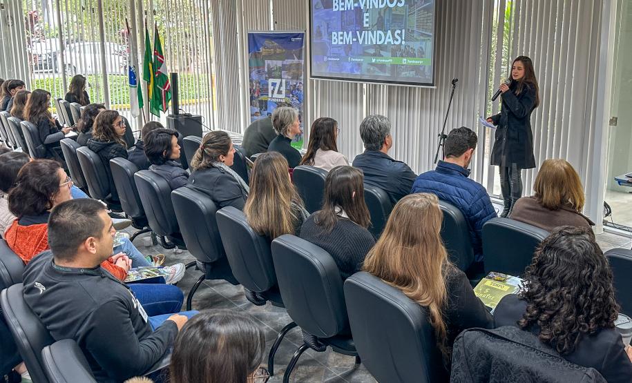 1,5 milhão de refeições por dia: nutricionistas da rede estadual passam por capacitação