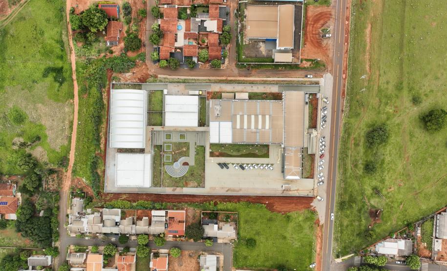 Centro de Educação Profissional Agrícola de Colorado entregue