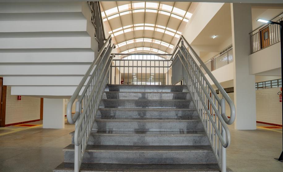 Centro de Educação Profissional Agrícola de Colorado entregue