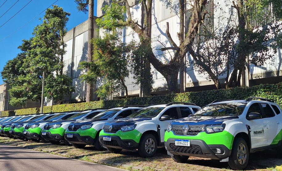 Entrega de SUV para fiscais de obras