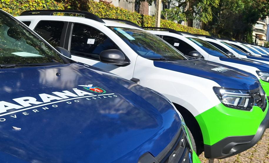 Entrega de SUV para fiscais de obras