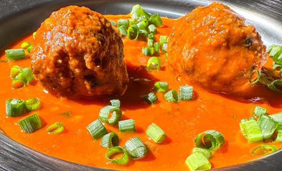 1,5 milhão de refeições por dia: novo livro do Fundepar reforça trabalho das merendeiras