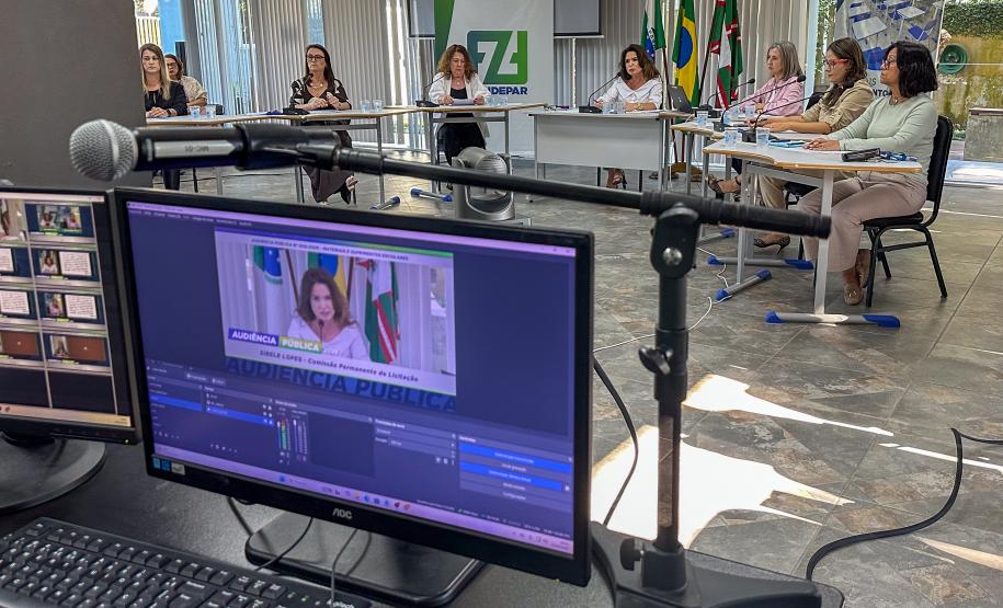 Fundepar realiza primeira audiência pública sobre materiais e suprimentos escolares para 2026