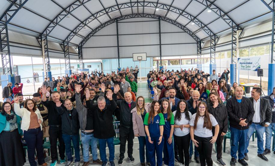 Colégio Estadual do Campo Doutor Caetano Munhoz da Rocha - Quitandinha
